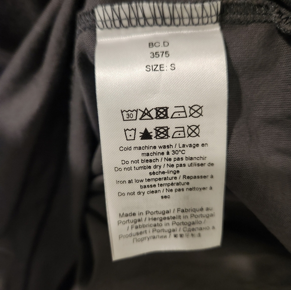 Authentic Ganni gray heart t-shirt - Picture 3 of 6